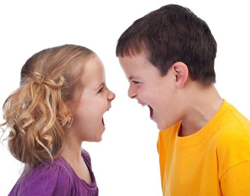 وقتی کودکانمان با هم دعوا می‌کنند، چه کنیم؟