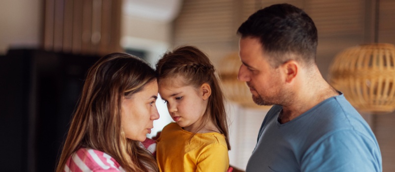چگونه محل خواب کودک را جدا کنیم ؟ چگونه محل خواب کودک را جدا کنیم ؟